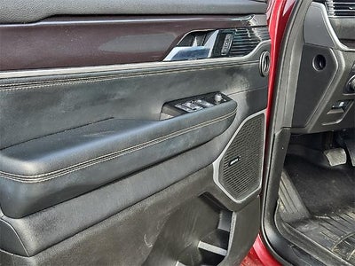 2024 Jeep Wagoneer Base