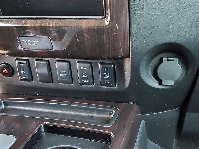 2015 Nissan Titan SL