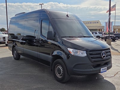 2025 Mercedes-Benz Sprinter 2500 Passenger 170 WB High Roof