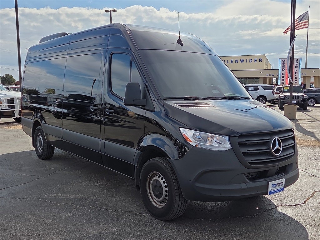 2025 Mercedes-Benz Sprinter 2500 Passenger 170 WB High Roof
