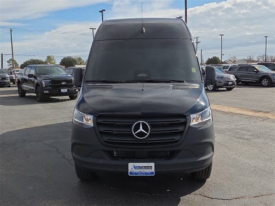 2025 Mercedes-Benz Sprinter 2500 Passenger 170 WB High Roof