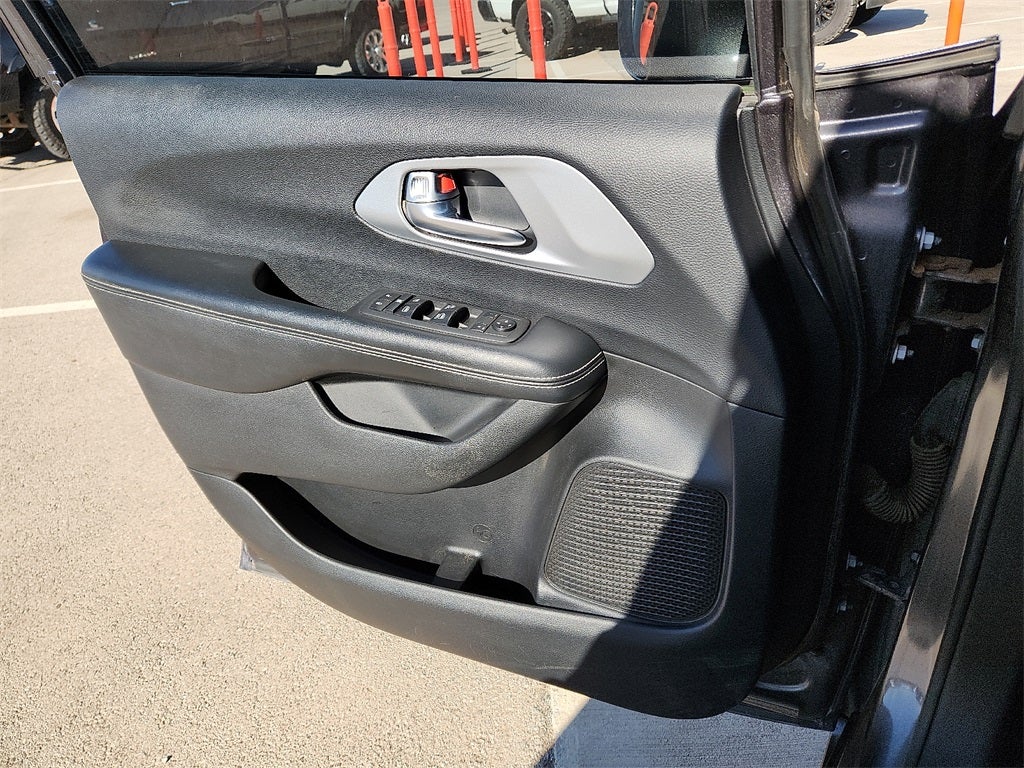 2020 Chrysler Pacifica Touring