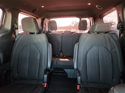 2020 Chrysler Pacifica Touring