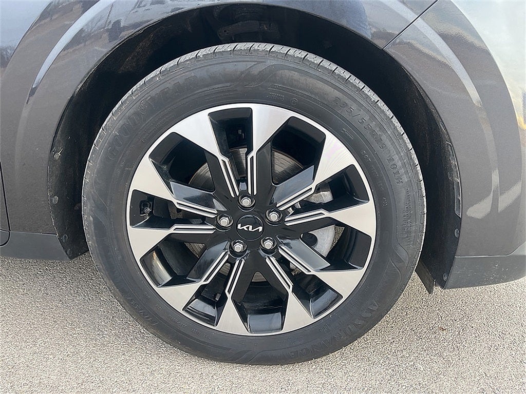 2024 Kia Carnival EX