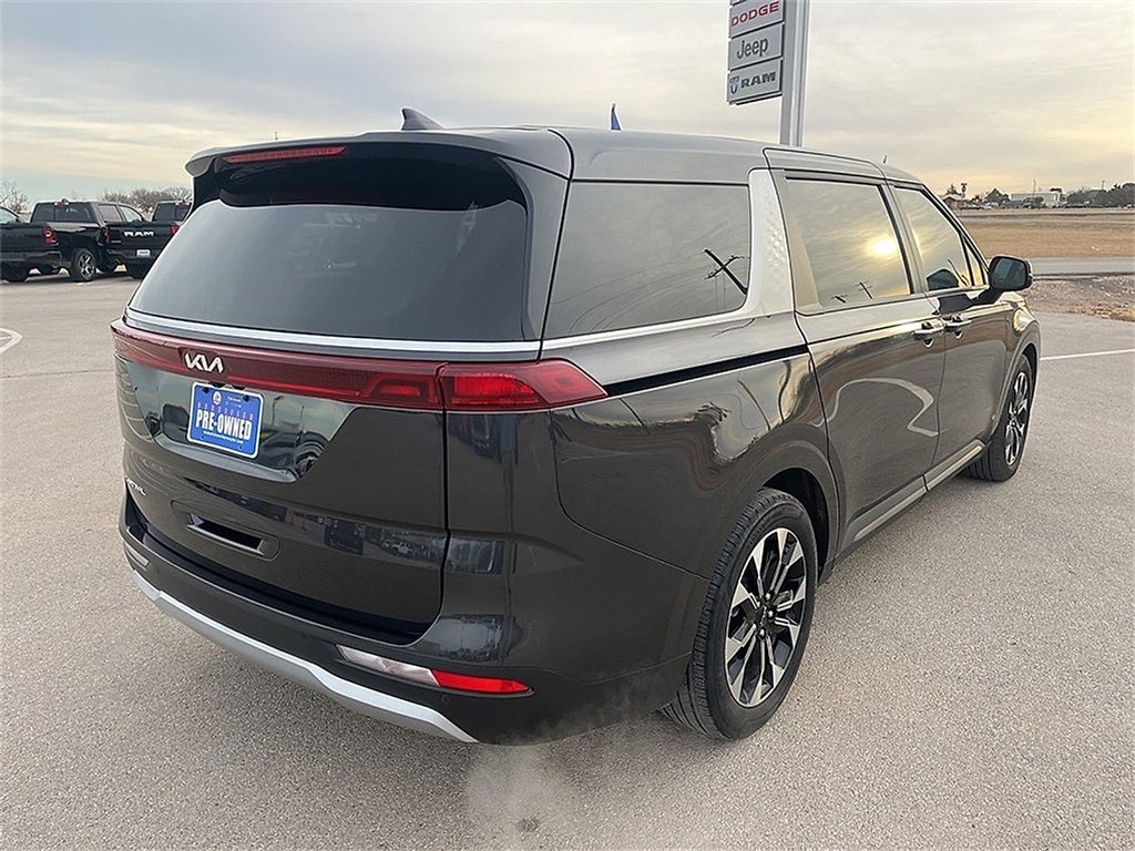 2024 Kia Carnival EX