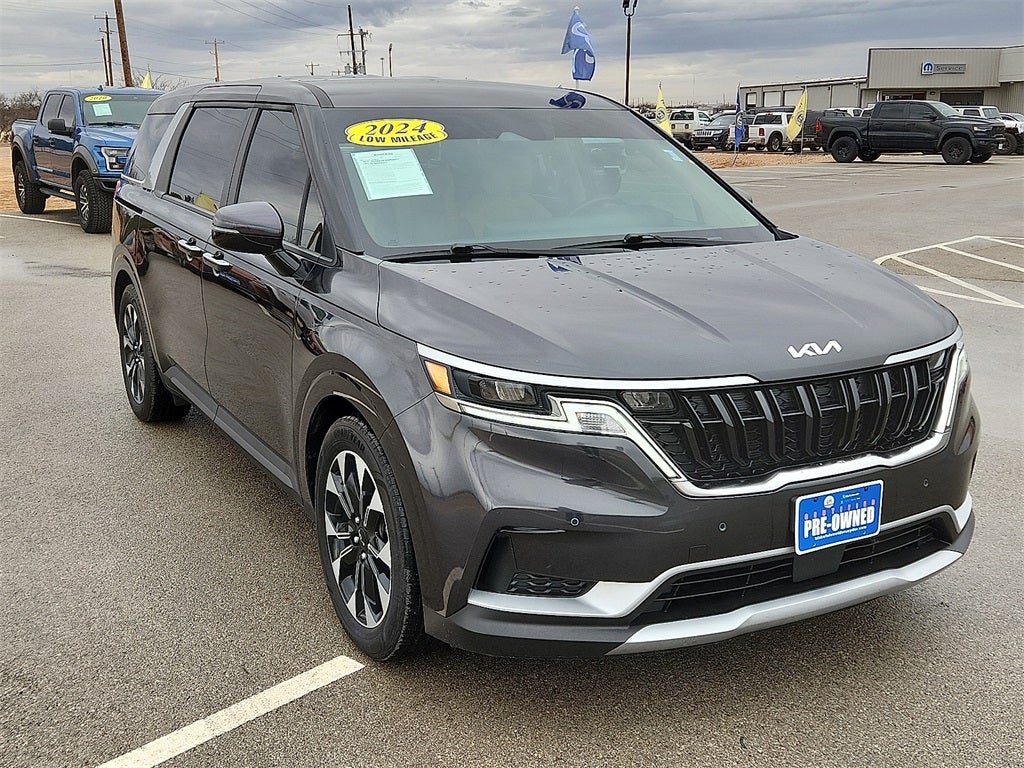 2024 Kia Carnival EX