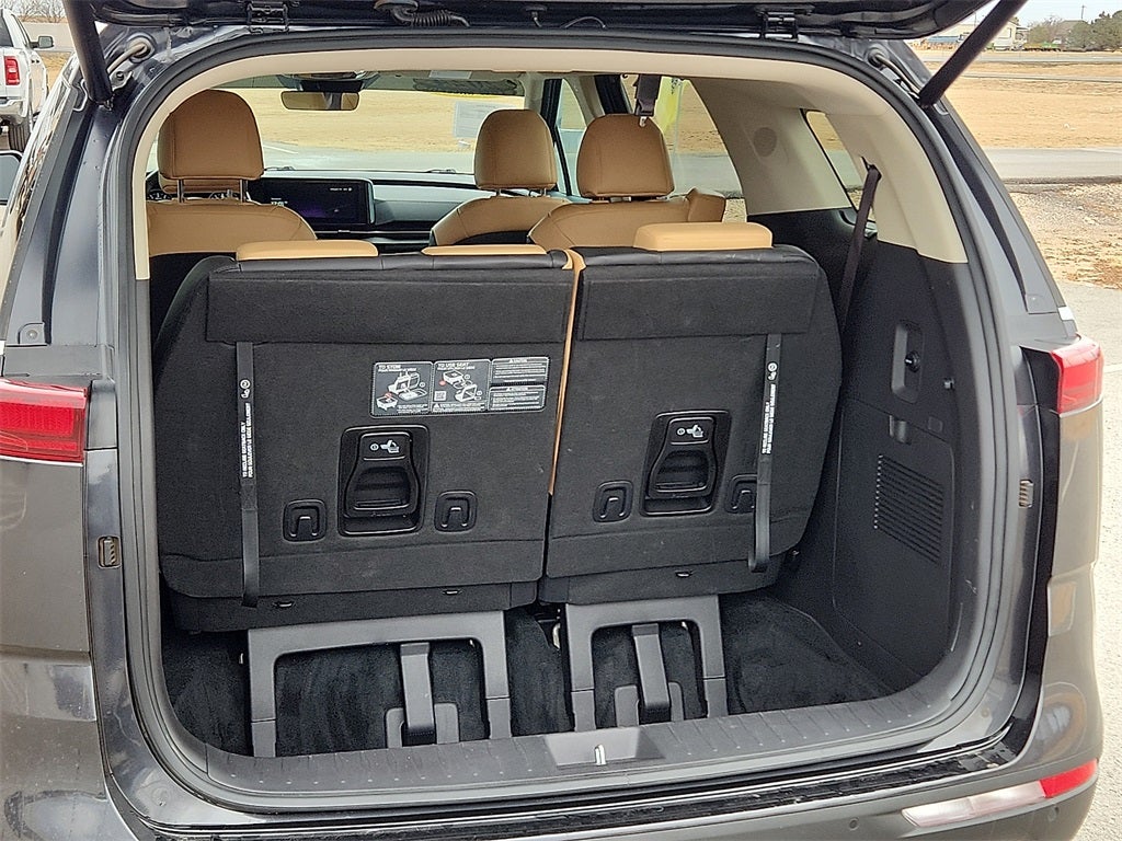 2024 Kia Carnival EX