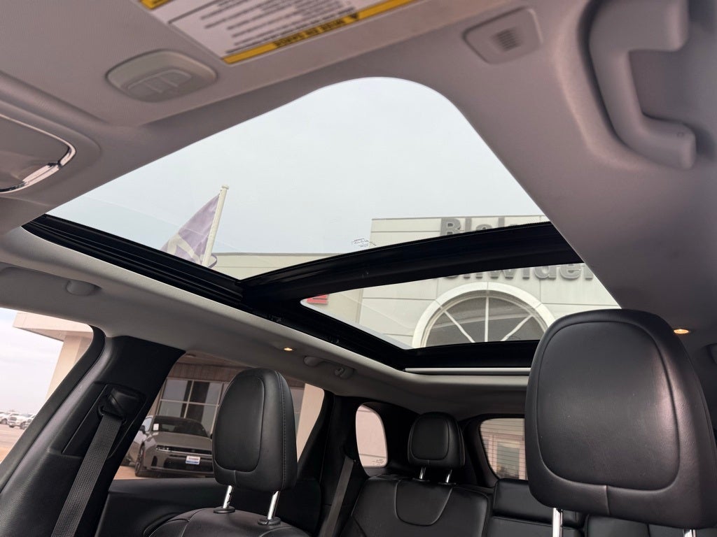 2019 Jeep Cherokee Latitude Plus FWD