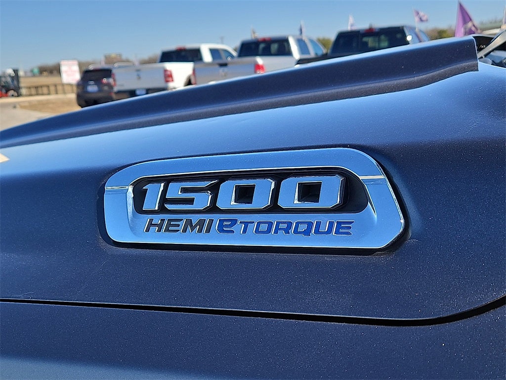 2021 RAM 1500 Lone Star Crew Cab 4x4 5'7' Box