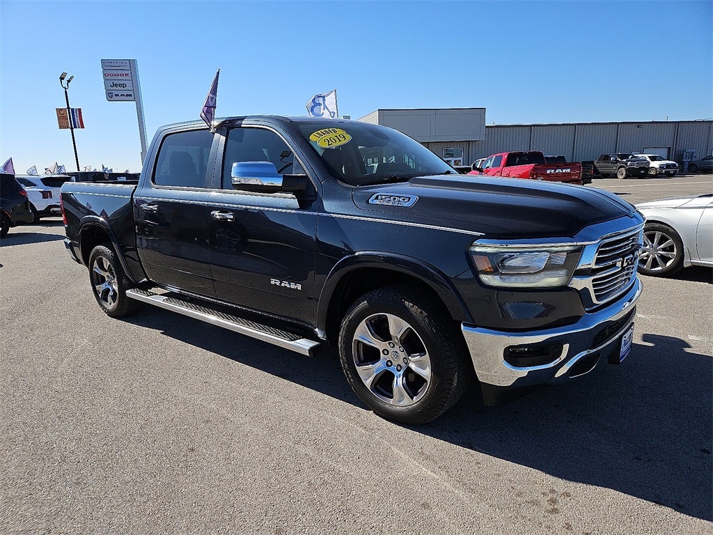 2019 RAM 1500 Laramie Crew Cab 4x4 5'7' Box