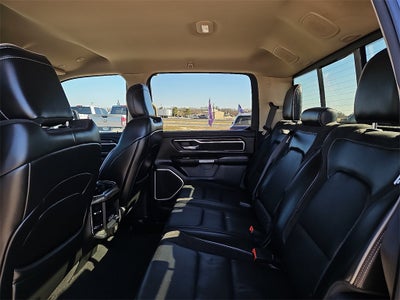 2019 RAM 1500 Laramie Crew Cab 4x4 5'7' Box