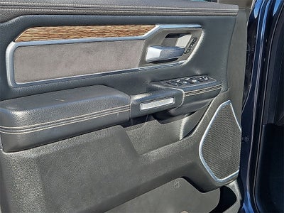 2019 RAM 1500 Laramie Crew Cab 4x4 5'7' Box