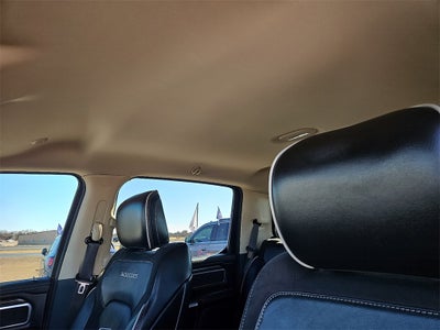 2019 RAM 1500 Laramie Crew Cab 4x4 5'7' Box