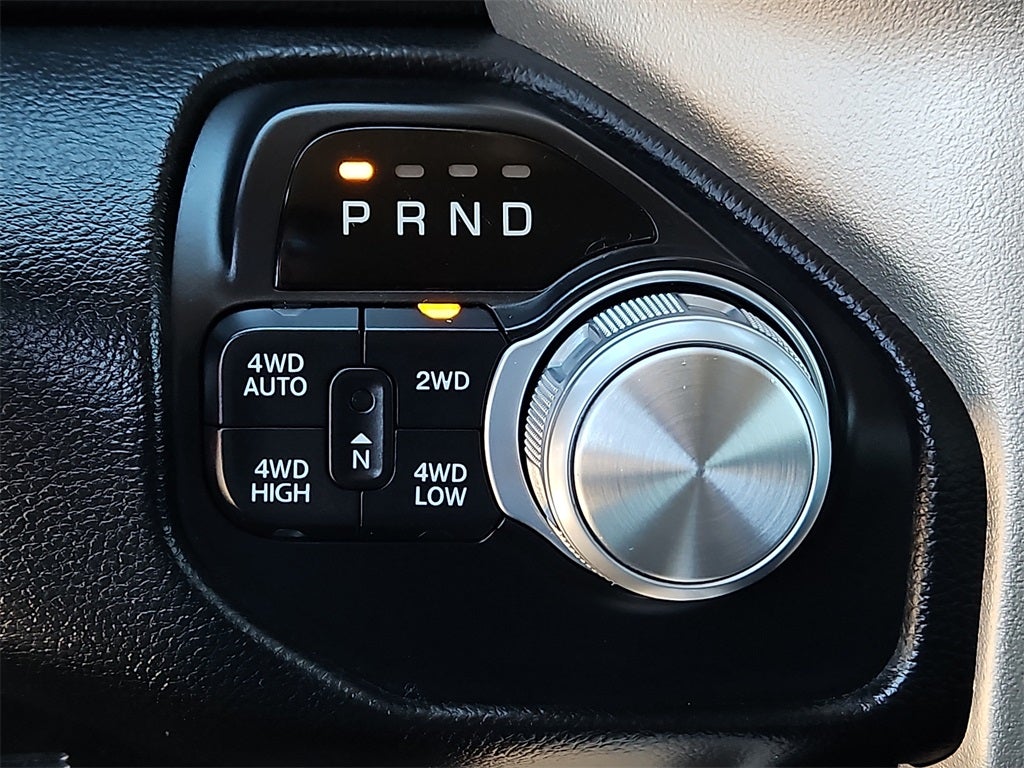 2019 RAM 1500 Laramie Crew Cab 4x4 5'7' Box