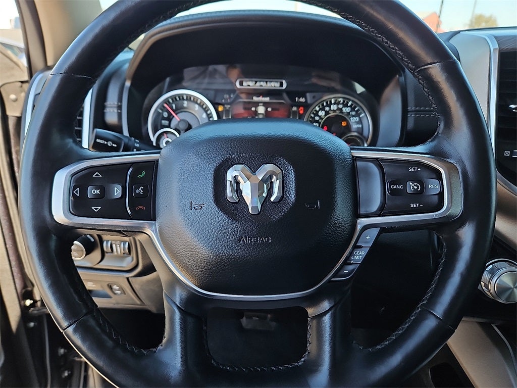 2019 RAM 1500 Laramie Crew Cab 4x4 5'7' Box