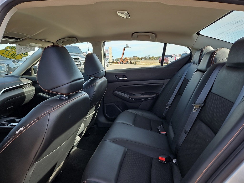 2022 Nissan Altima SR FWD