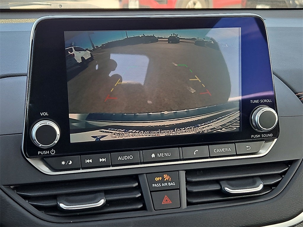 2022 Nissan Altima SR FWD