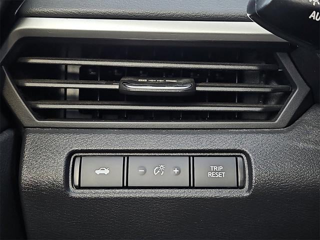 2022 Nissan Altima SR FWD