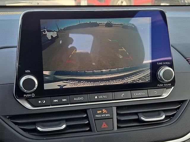 2022 Nissan Altima SR FWD