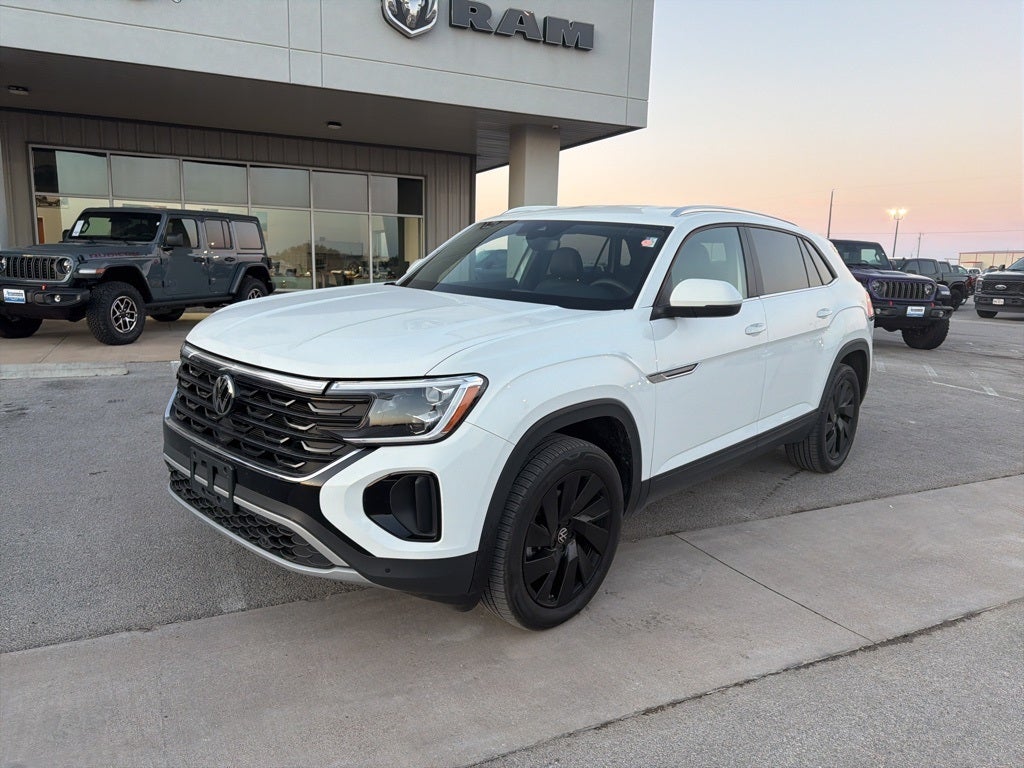 2024 Volkswagen Atlas Cross Sport 2.0T SE w/Technology