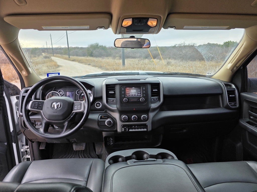 2020 RAM 2500 Tradesman Crew Cab 4X4 6'4' Box