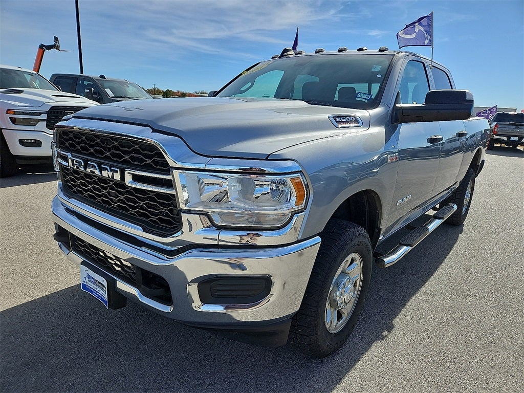 2020 RAM 2500 Tradesman Crew Cab 4X4 6'4' Box