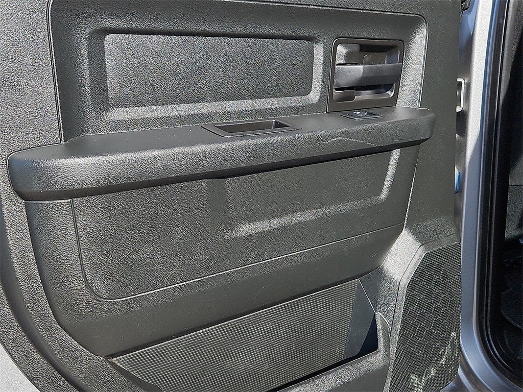 2020 RAM 2500 Tradesman Crew Cab 4X4 6'4' Box