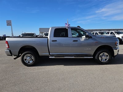 2020 RAM 2500 Tradesman Crew Cab 4X4 6'4' Box