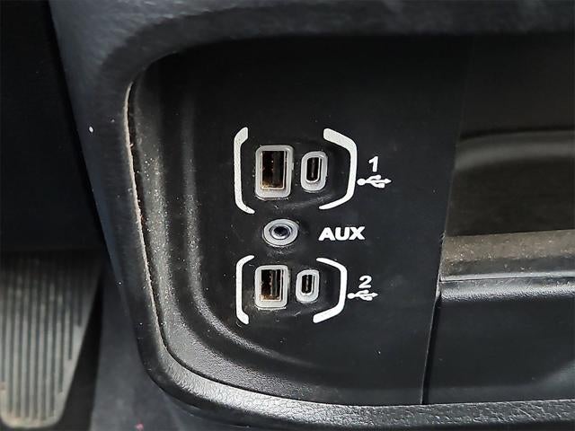 2020 RAM 2500 Tradesman Crew Cab 4X4 6'4' Box