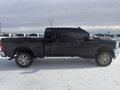 2024 RAM 2500 Laramie Crew Cab 4x4 6'4' Box
