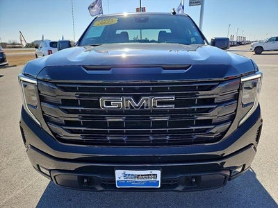 2022 GMC Sierra 1500 4WD Crew Cab Short Box Elevation