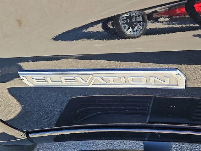 2022 GMC Sierra 1500 4WD Crew Cab Short Box Elevation