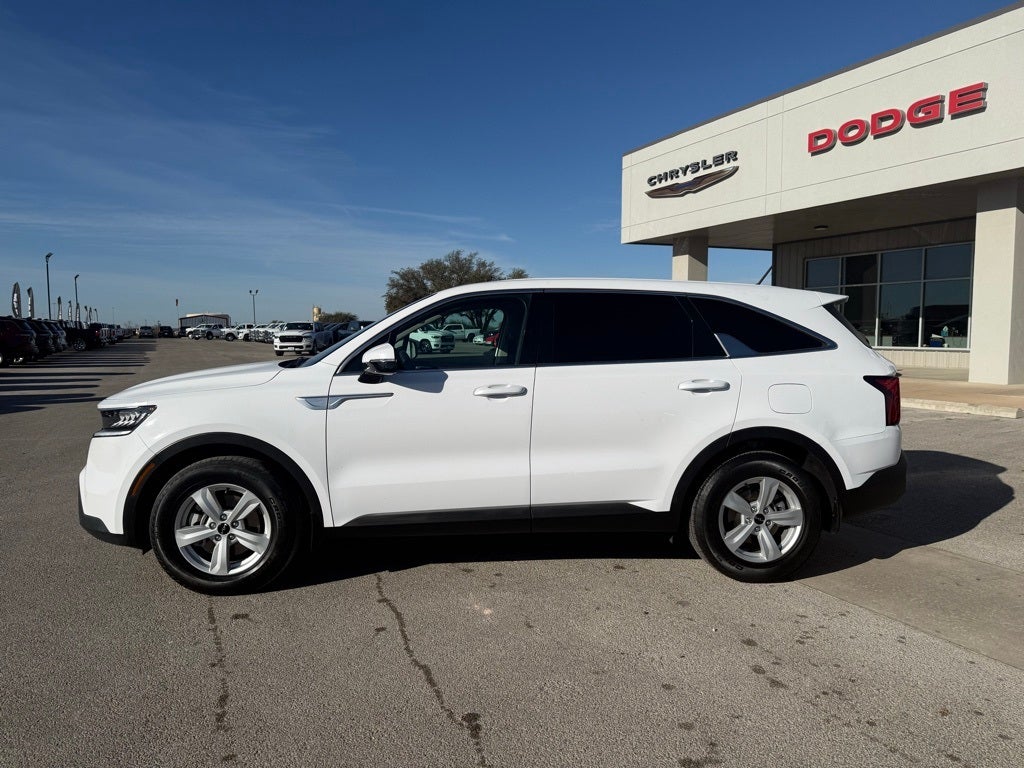 2022 Kia Sorento LX