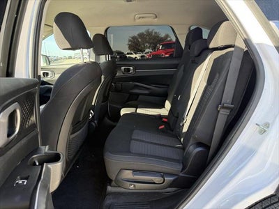 2022 Kia Sorento LX