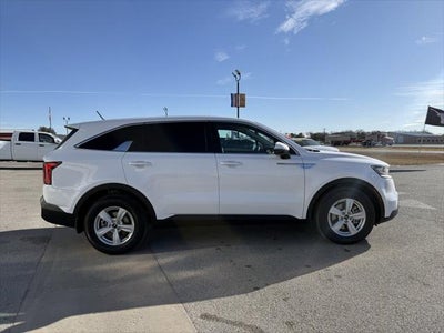 2022 Kia Sorento LX
