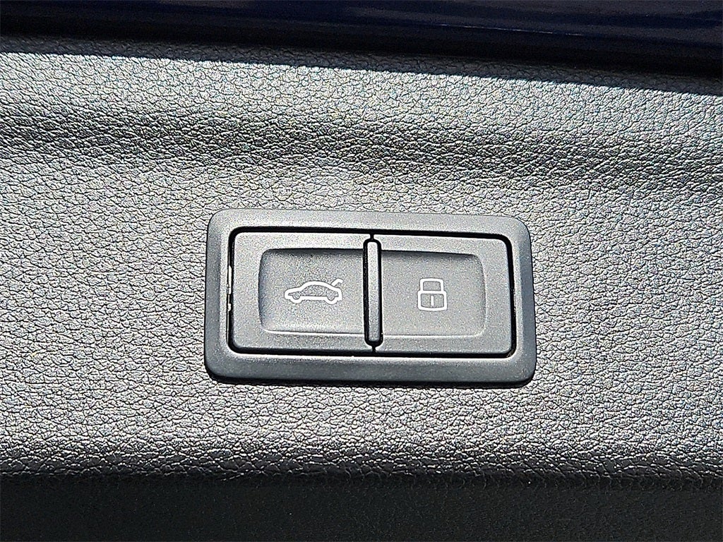 2022 Audi Q3 Premium 45 TFSI S line quattro Tiptronic