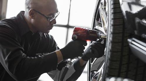service expert replace tire 